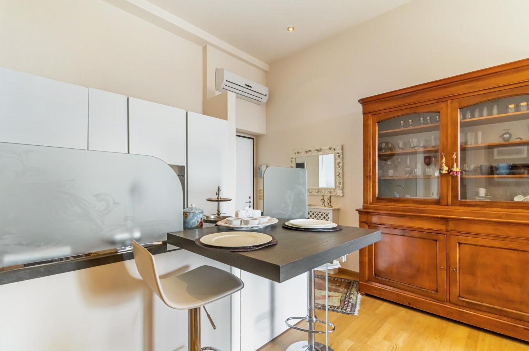 Porta Tufi Luxury Apartment With Private Parking! Siena Buitenkant foto
